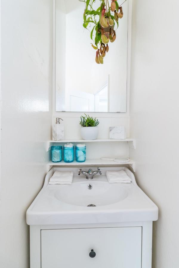 Appartement Sunny Boho Chic West Hollywood Flat!