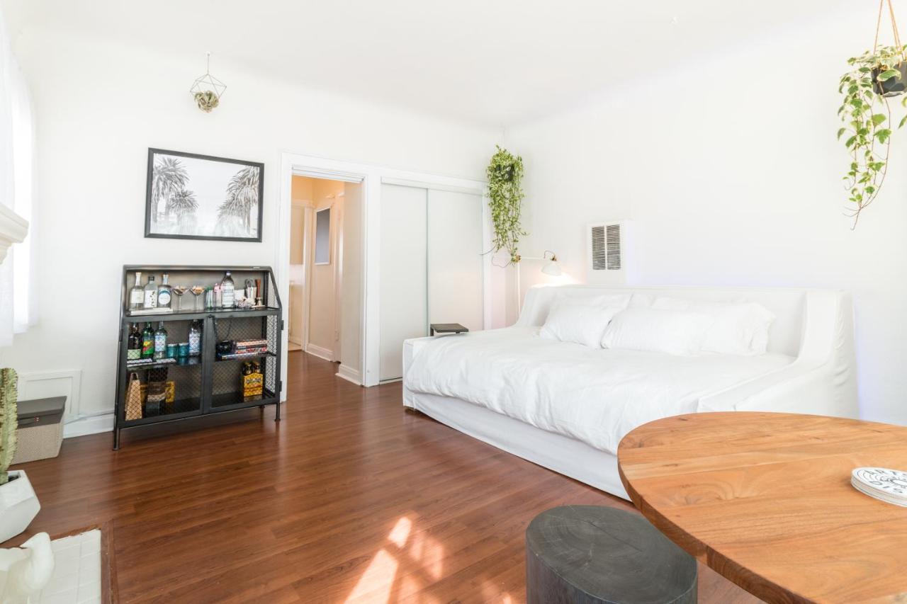 Appartement Sunny Boho Chic West Hollywood Flat!