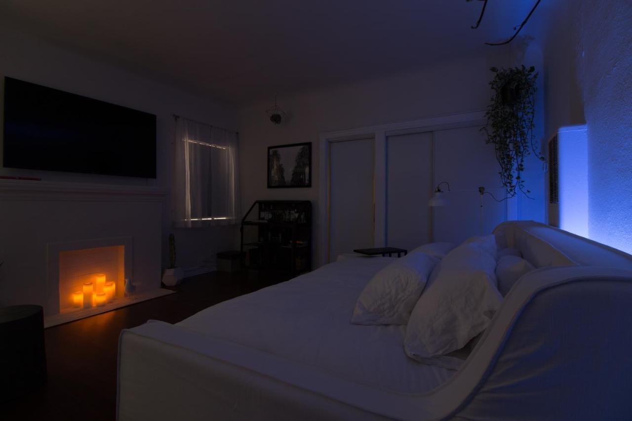 Sunny Boho Chic West Hollywood Flat! Los Angeles